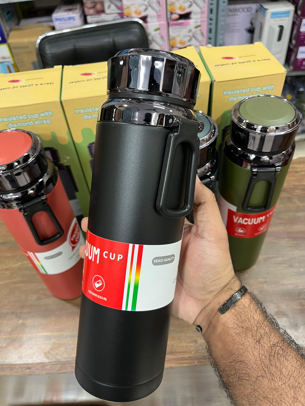 1000ml Stainless Steel Vacuum Cup – Hot & Cold Thermal Bottle- Random Color